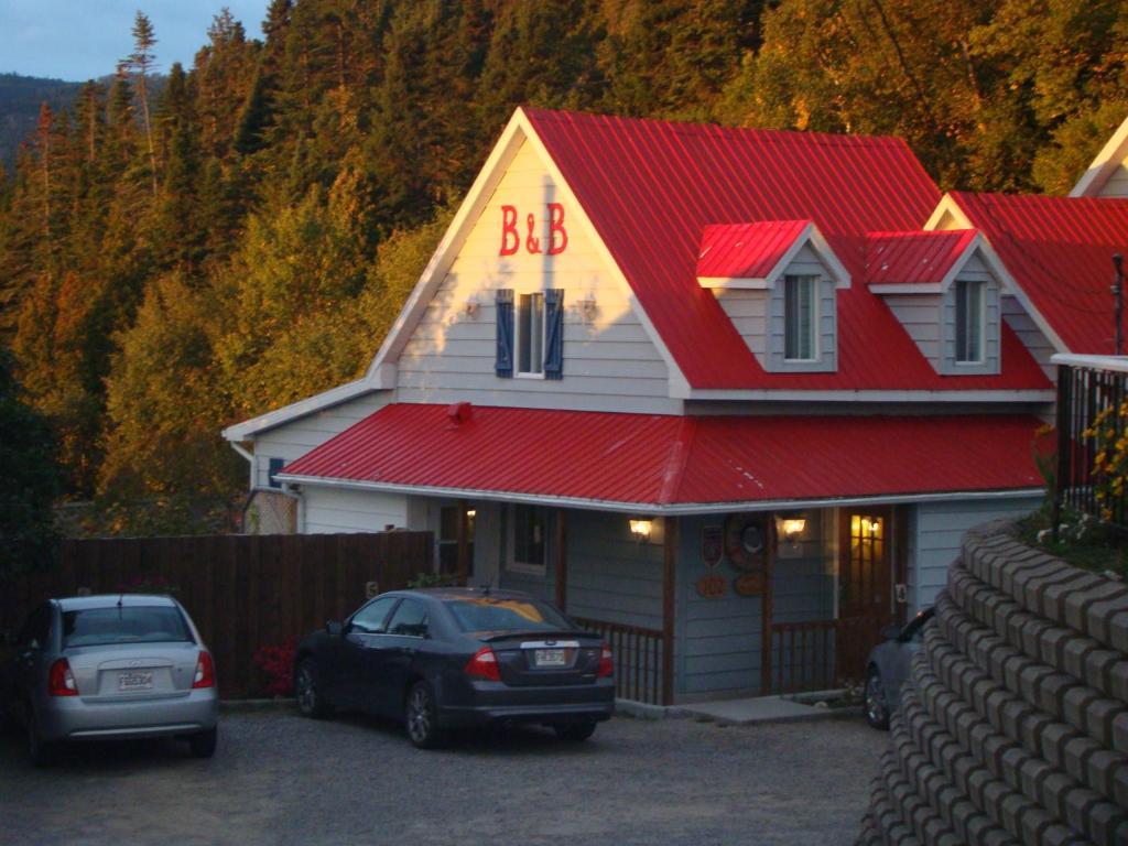 Auberge La Sainte Paix Тадуссак Екстер'єр фото