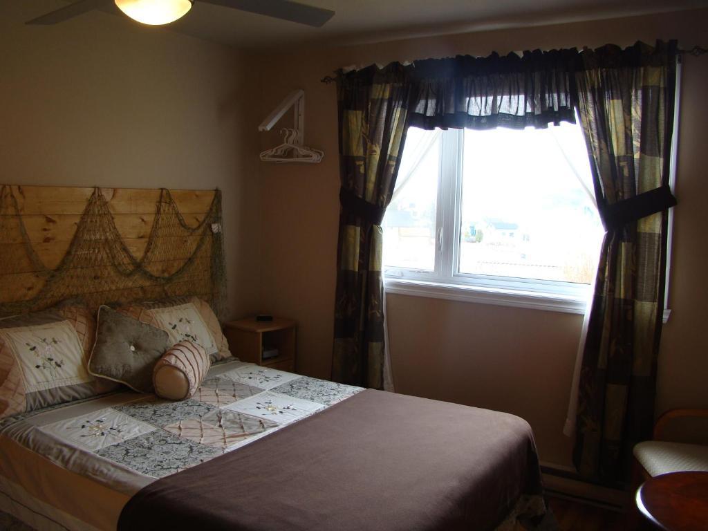 Auberge La Sainte Paix Тадуссак Номер фото